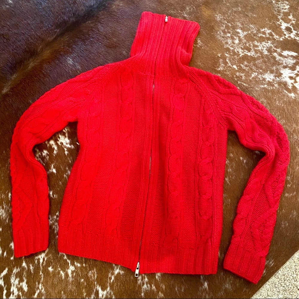 Gianni Versace red double zip cable knit cardigan.